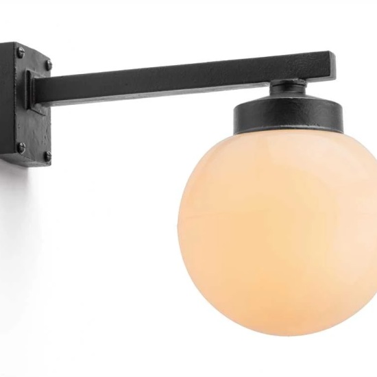 THPG 104100 Lampa ścienna z żeliwa, czarna